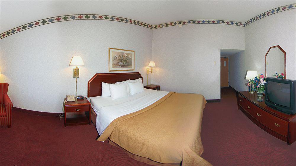 Red Roof Plus+ & Suites Atlanta Airport South College Park Dış mekan fotoğraf